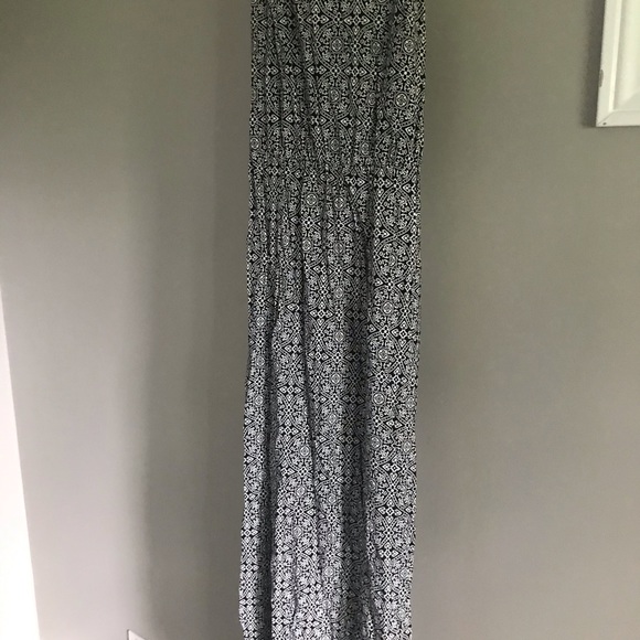 Long Dress (Side Slit) - Picture 2 of 2